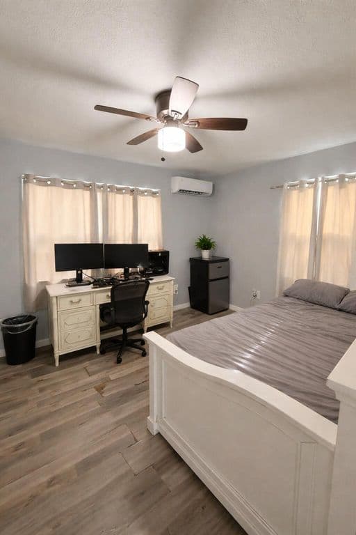 3-bedroom Single-Family Home — 2686 Summit Boulevard