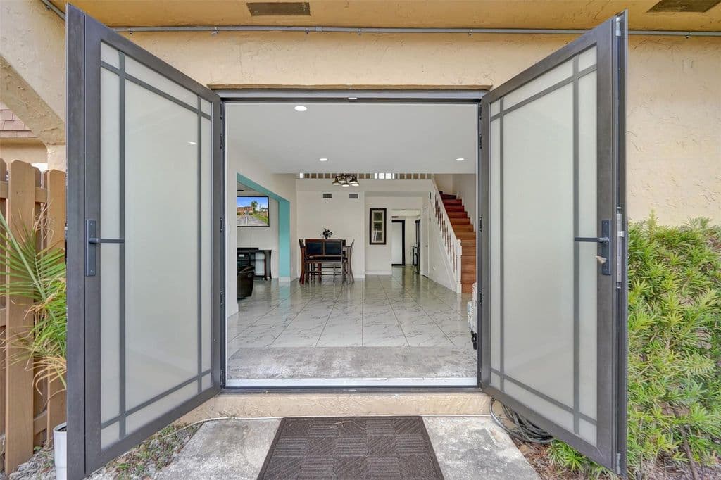 3+1 Mülk — 3541 NW 95th Terrace #202