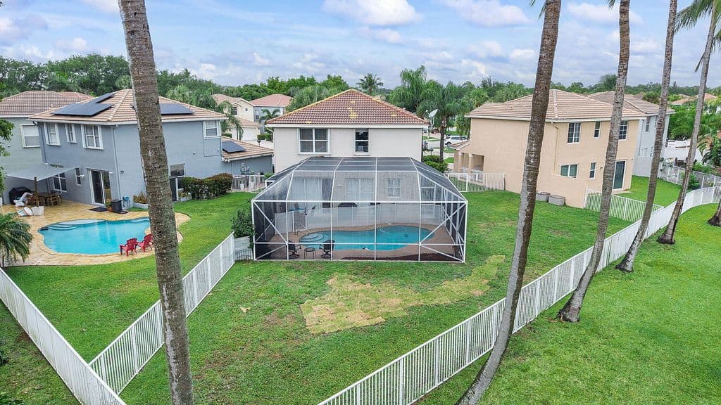 4+1 Müstakil ev — 5120 Crescent Moon Drive