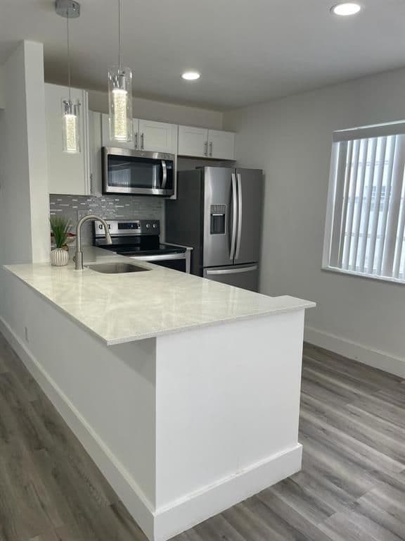 2-bedroom Condo — 515 Normandy Lane
