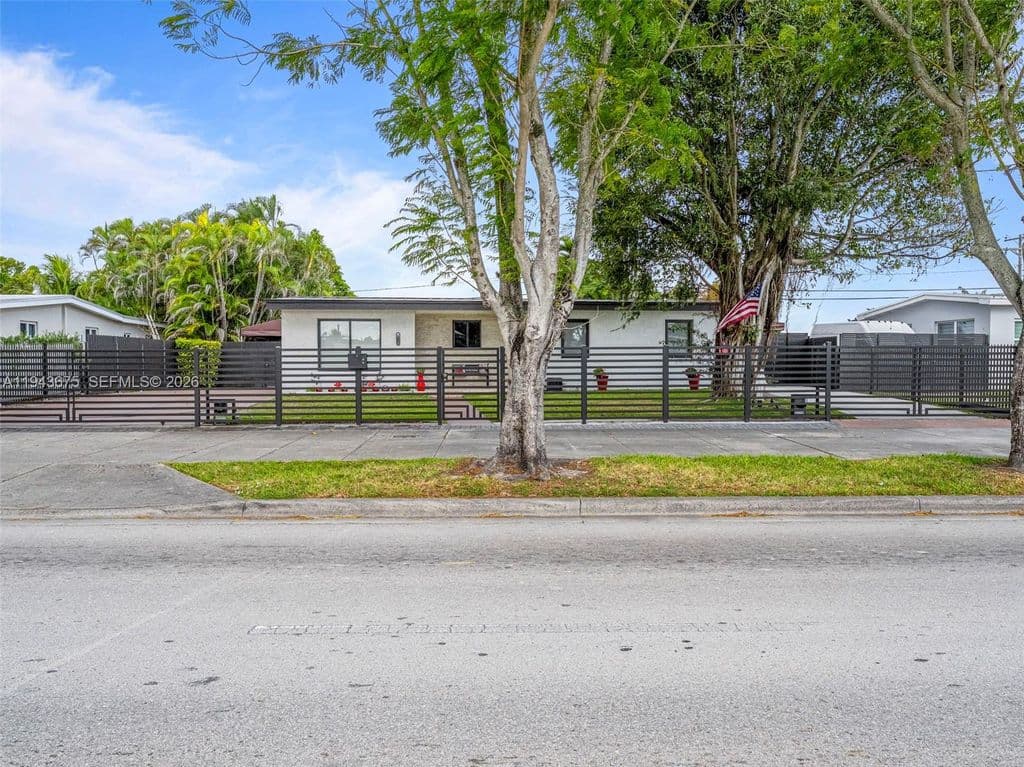 3+1 Müstakil ev — 11415 SW 56th St