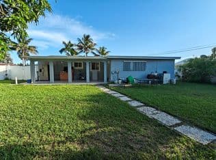 4-bedroom Single-Family Home — 324 Mid Pines Road, Palm Springs, 33461