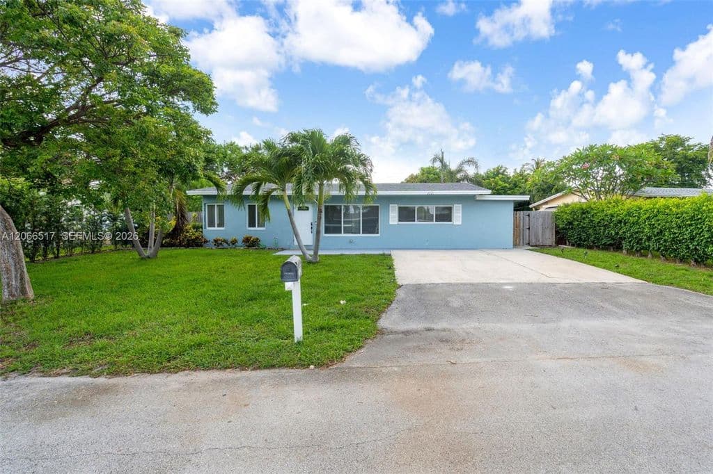 4-bedroom Single-Family Home — 2721 NE 8th Ave