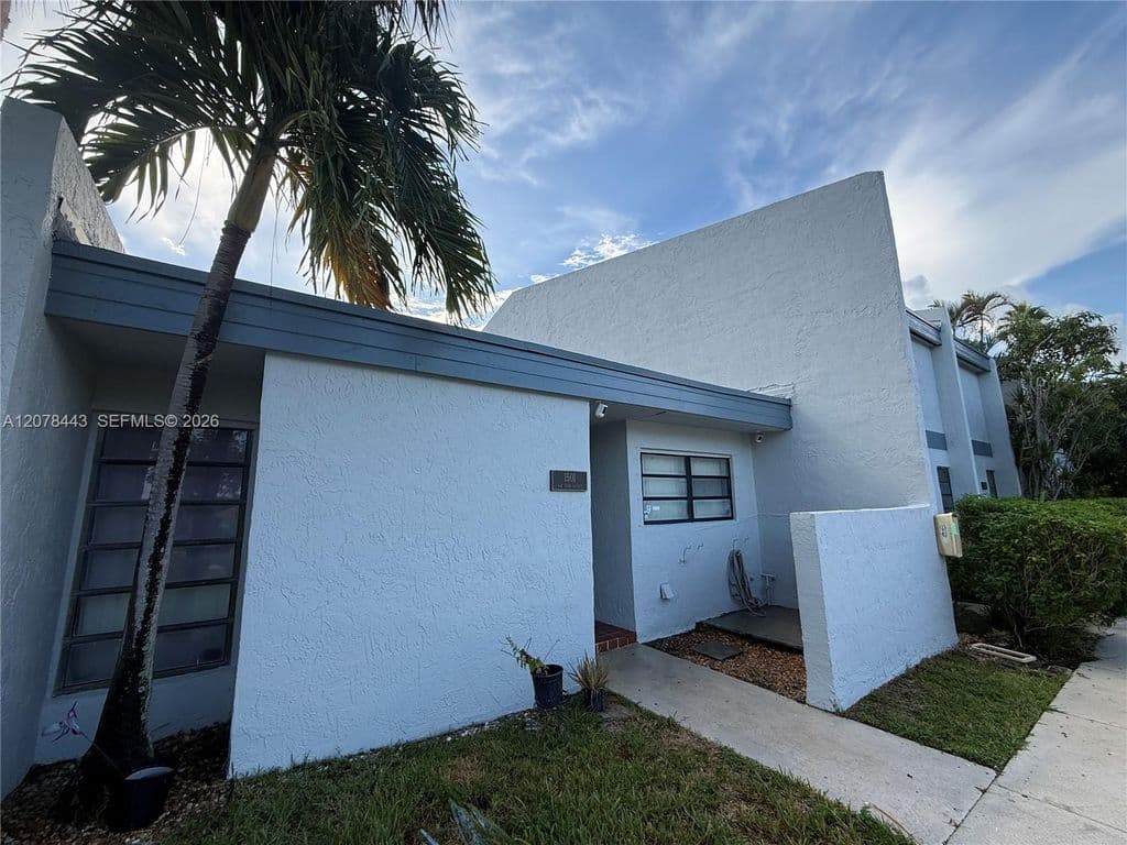 2-bedroom Property — 1501 NW 94th Ave #237