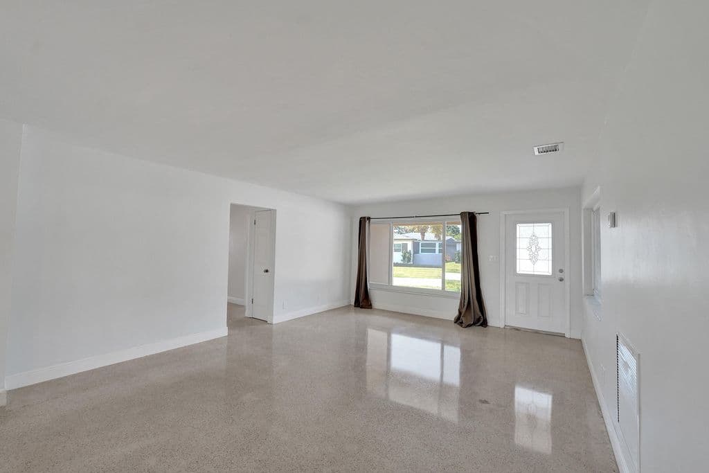 3-bedroom Single-Family Home — 1101 SW 31st Street