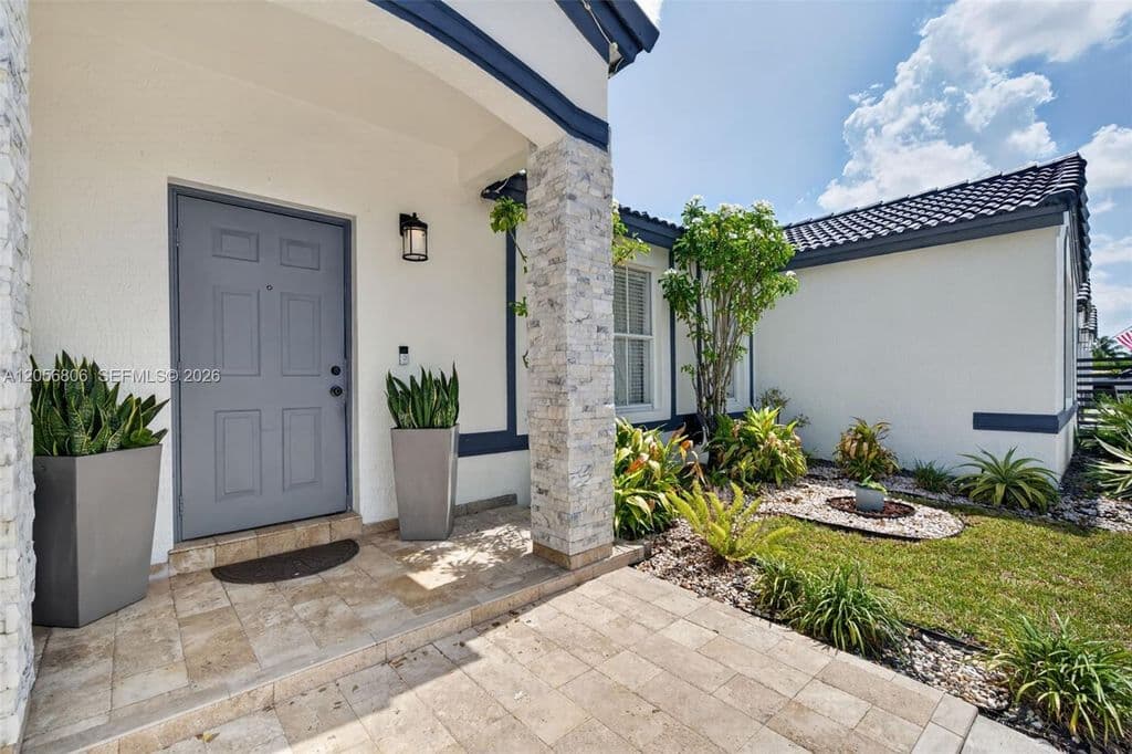 4-bedroom Single-Family Home — 10704 SW 167th St
