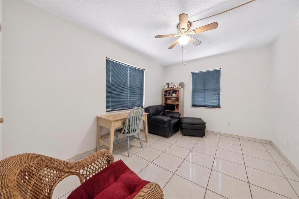 2+1 Condo — 2918 FUNSTON Street #35b