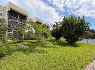 2-bedroom Condo — 4235 N University Dr APT 103, Fort Lauderdale, 33351