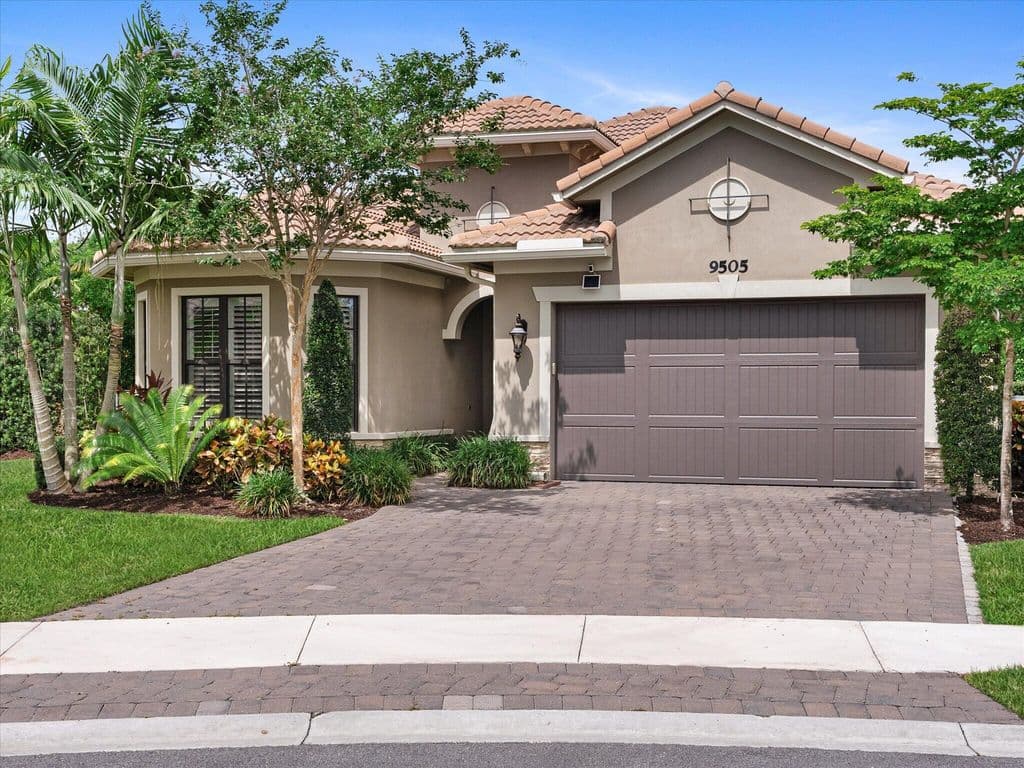 2-bedroom Single-Family Home — 9505 Kalmar Circle W