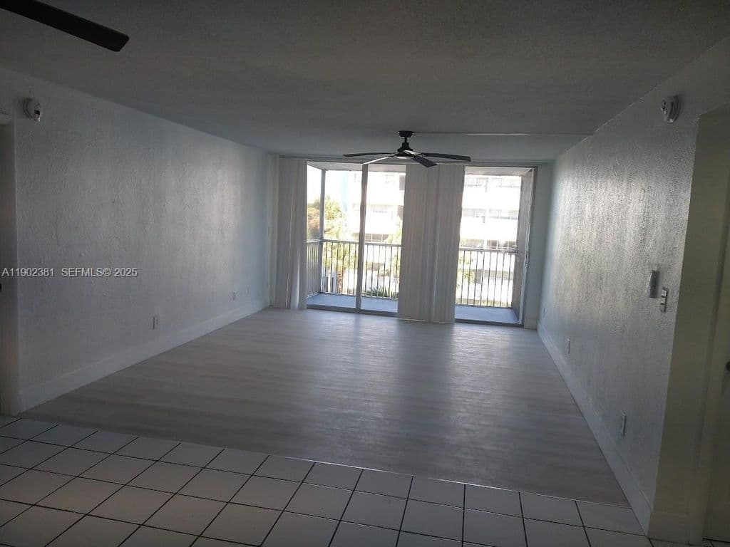 2-bedroom Condo — 700 NW 214th St APT 403