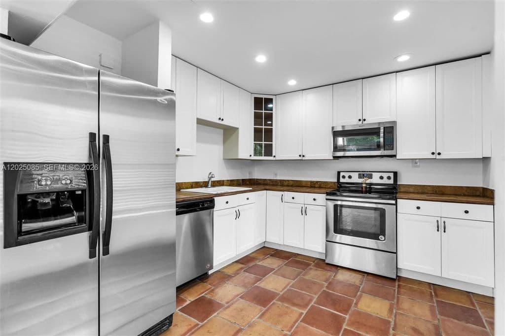 3+1 Mülk — 20908 Leeward Ct APT 231-3