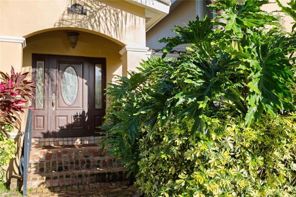3-bedroom Single-Family Home — 6315 Maynada St