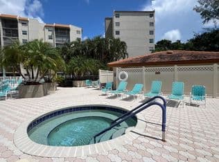 2-bedroom Condo — 3910 Inverrary Blvd APT 603B, Lauderhill, 33319