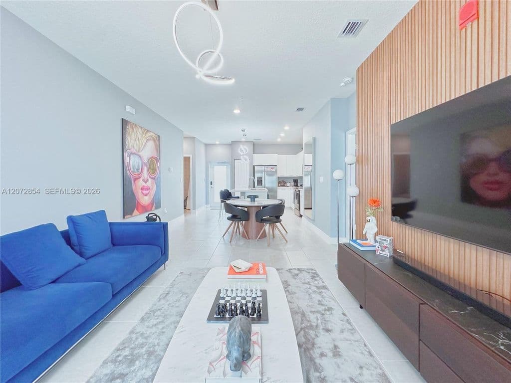 2+1 Condo — 8167 NW 41st St #E-410