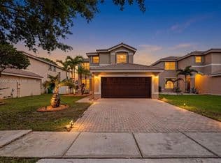 4+1 Müstakil ev — 16438 SW 28th St, Miramar, 33027