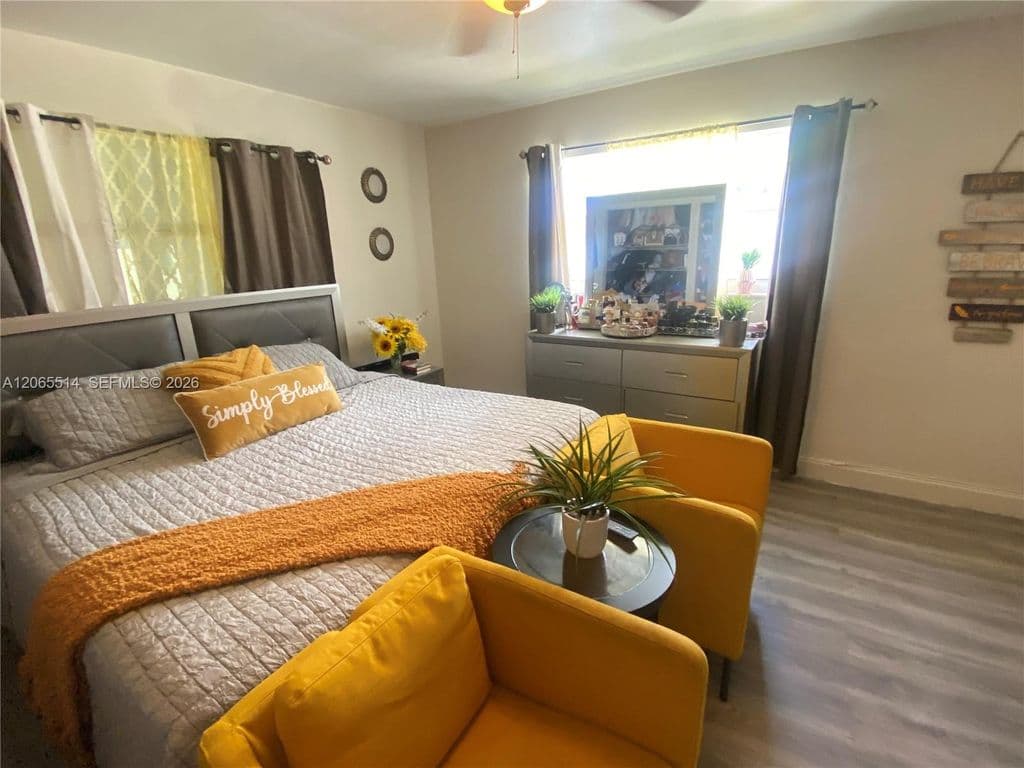 3+1 Müstakil ev — 13270 NE 3rd Ct