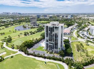 3+1 Condo — 2000 PRESIDENTIAL Way #501, West Palm Beach, 33401