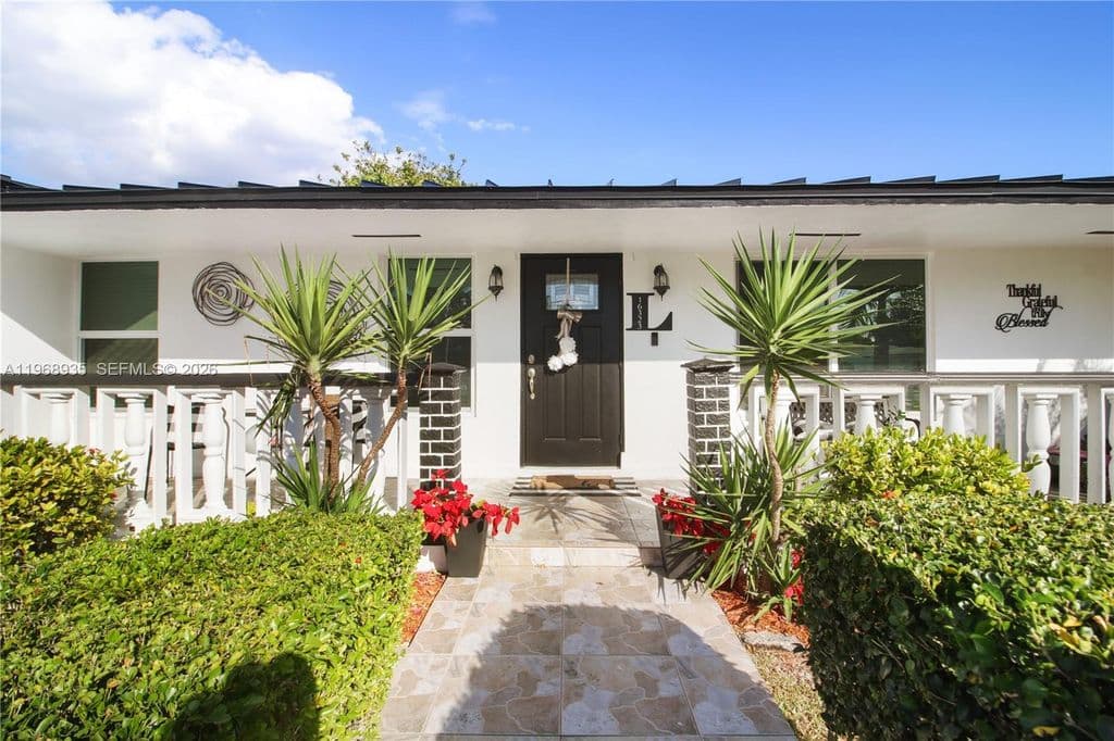 4+1 Müstakil ev — 16323 SW 103rd Pl