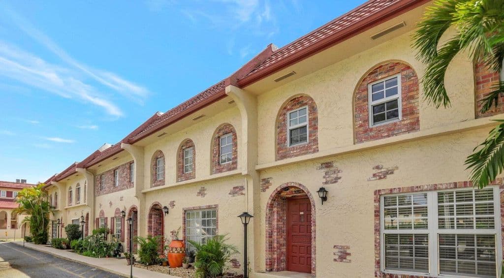 3+1 Mülk — 3056 Riverside Drive #c6