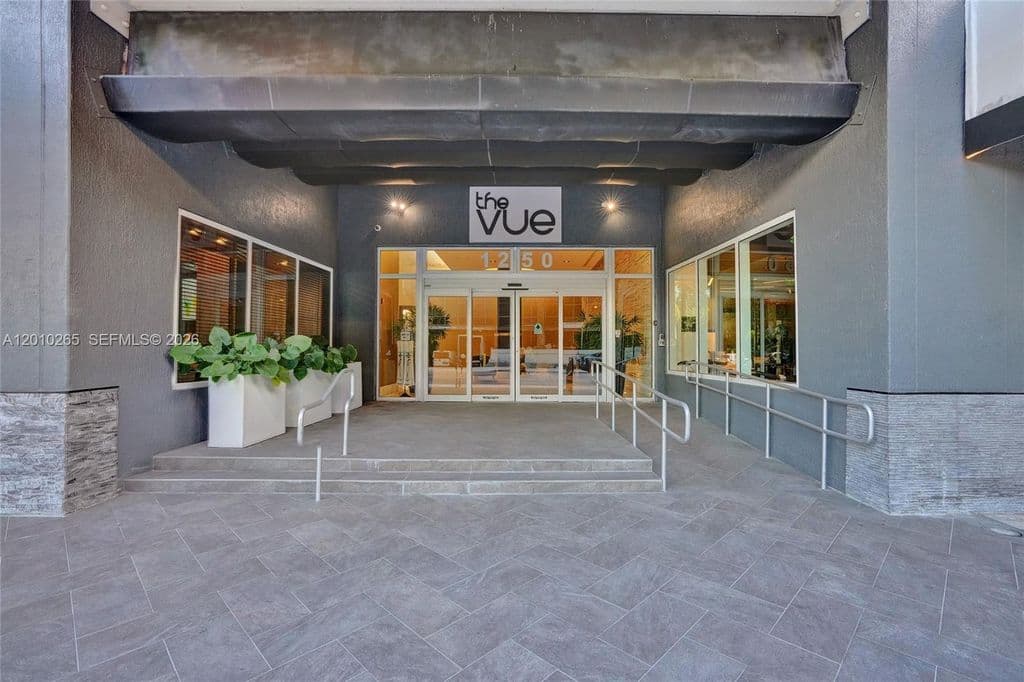 2-bedroom Condo — 1250 S Miami Ave APT 2103