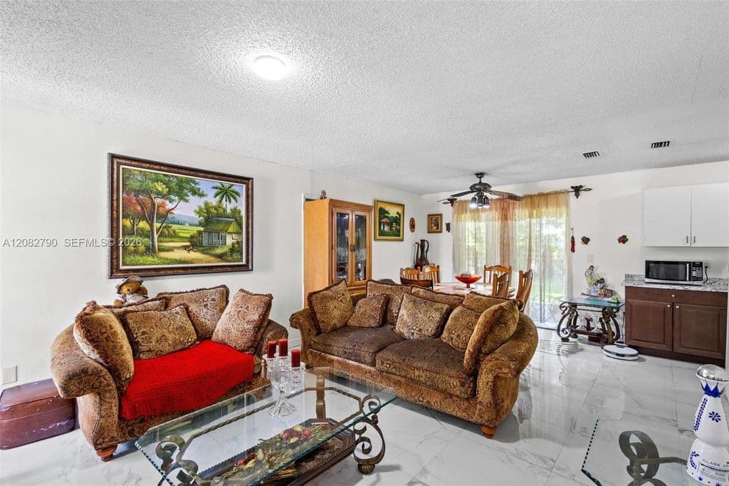 4-bedroom Single-Family Home — 15724 SW 304th Ter