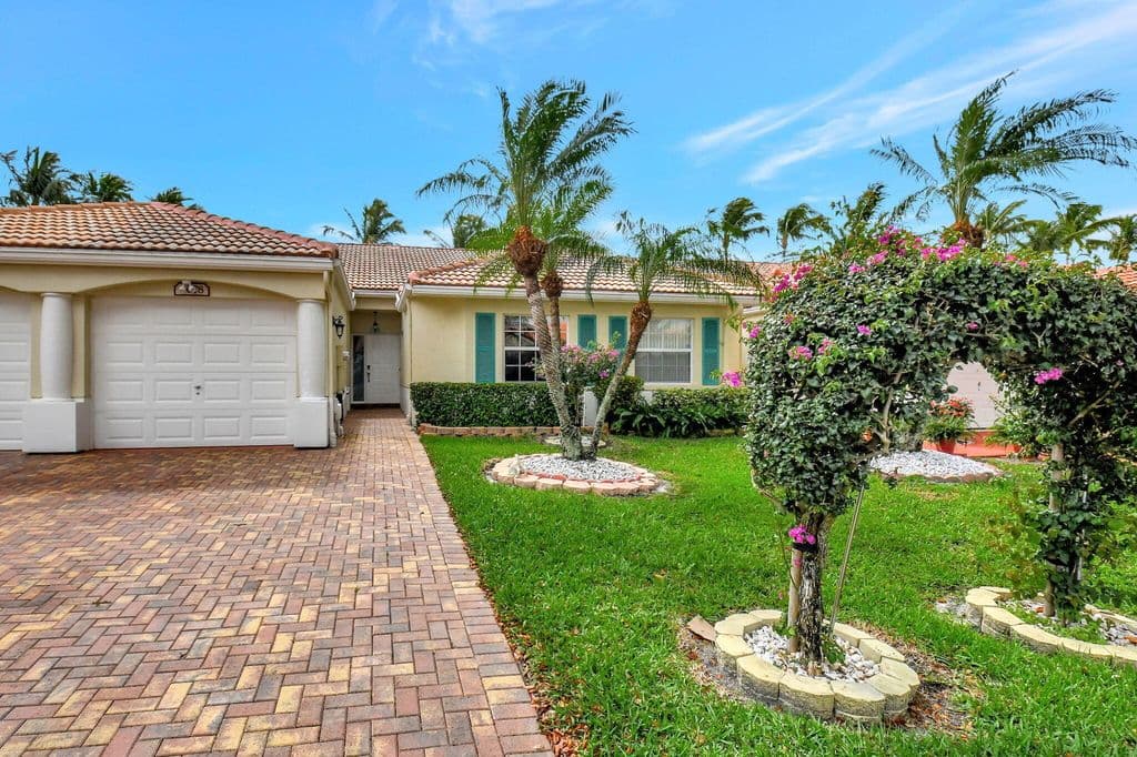 2+1 Müstakil ev — 6078 Lake Hibiscus Drive