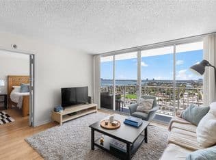 2+1 Condo — 7601 E Treasure Dr APT 2001, North Bay Village, 33141