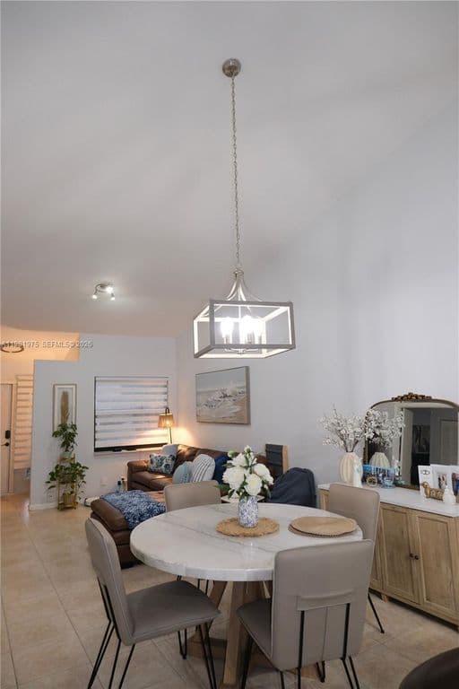 2+1 Müstakil ev — 1021 NW 79th Ave
