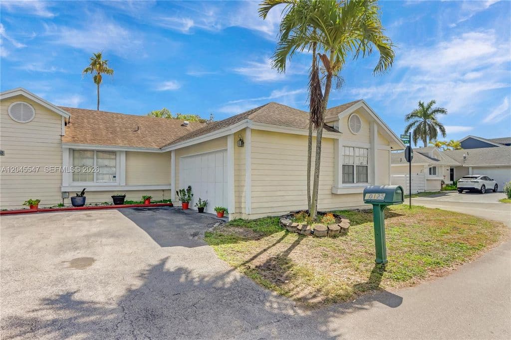 3-bedroom Single-Family Home — 10125 SW 139th Pl
