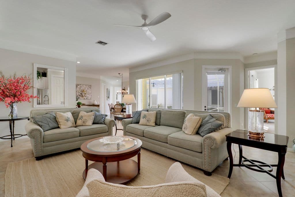 3-bedroom Single-Family Home — 511 SWEET BAY Circle