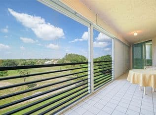 2-bedroom Condo — 7100 Radice Court #507, Fort Lauderdale, 33319