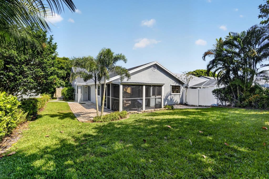 3-bedroom Single-Family Home — 1055 NW 18th Avenue