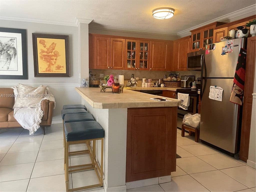 3-bedroom Condo — 8851 NW 119th St Unit 6102