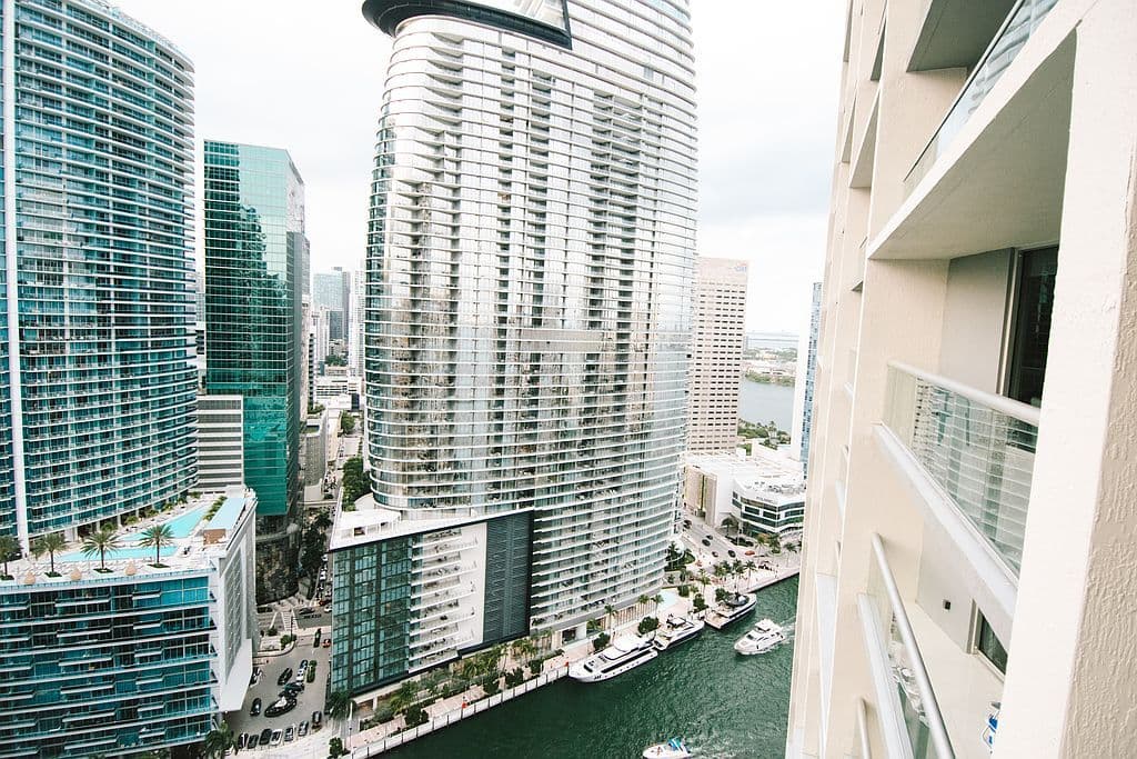 Apartment — 475 Brickell Ave APT 3308