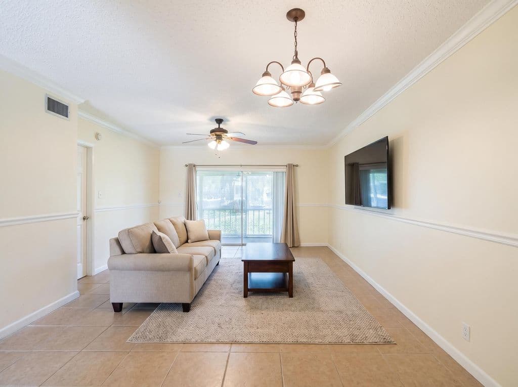 2+1 Condo — 551 NW 80TH Terrace #203