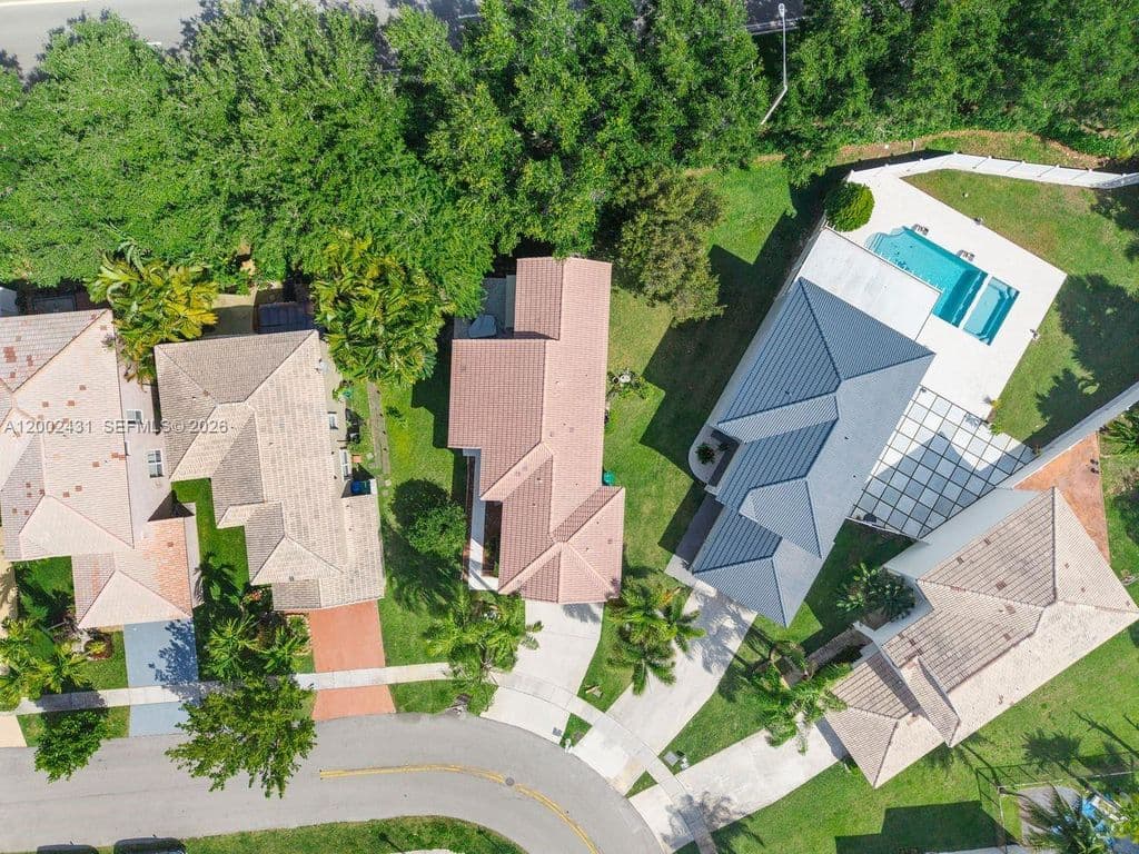 4+1 Müstakil ev — 17621 SW 31st Ct
