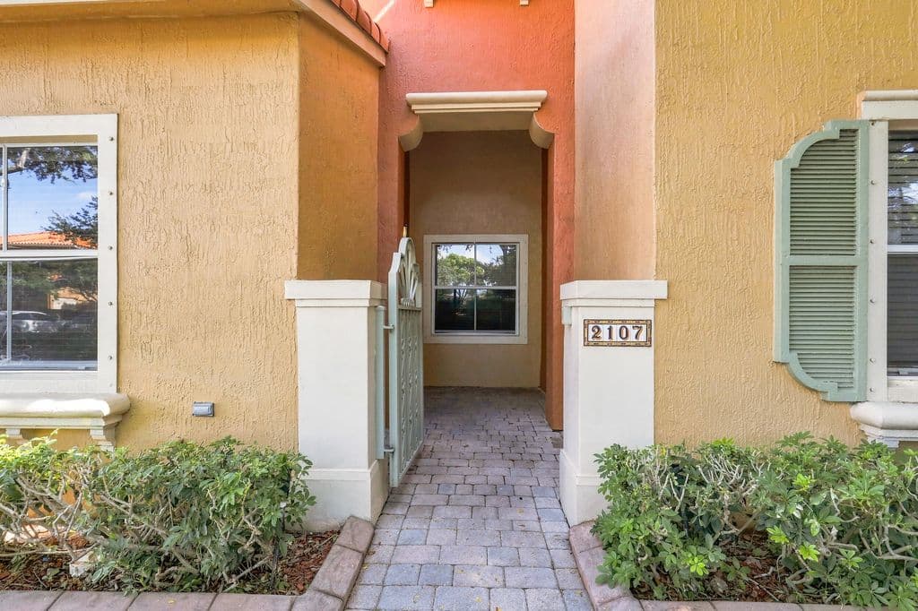 3-bedroom Property — 2107 Anchor Court