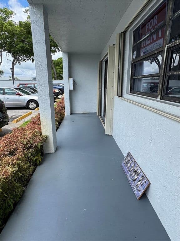 2-bedroom Condo — 18224 Mediterranean Blvd #217