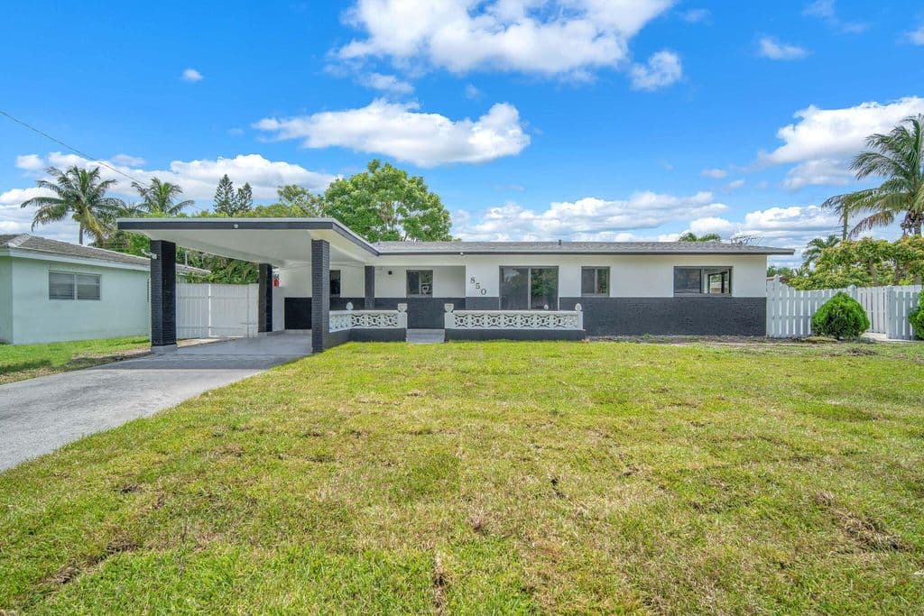 3-bedroom Single-Family Home — 850 SW 1ST Terrace
