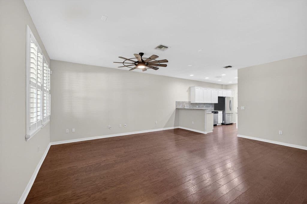 3+1 Mülk — 1126 Dakota Drive