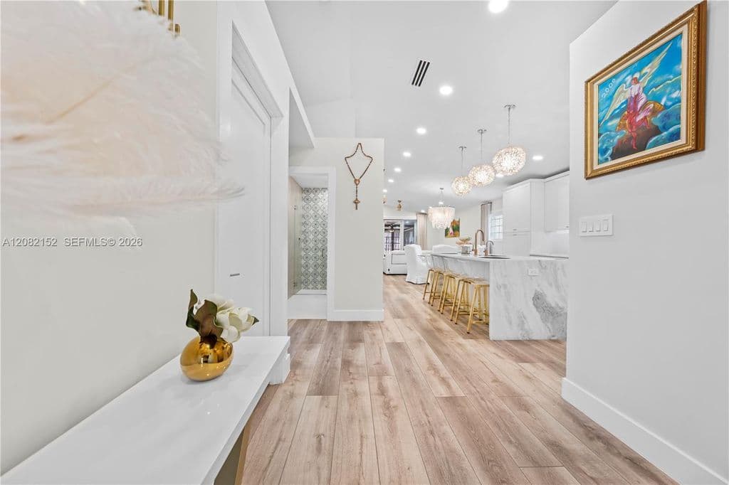 4-bedroom Single-Family Home — 1077 NW 170th Ave