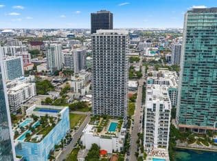 3-bedroom Condo — 600 NE 27th St #Penthouse 2, Miami, 33137