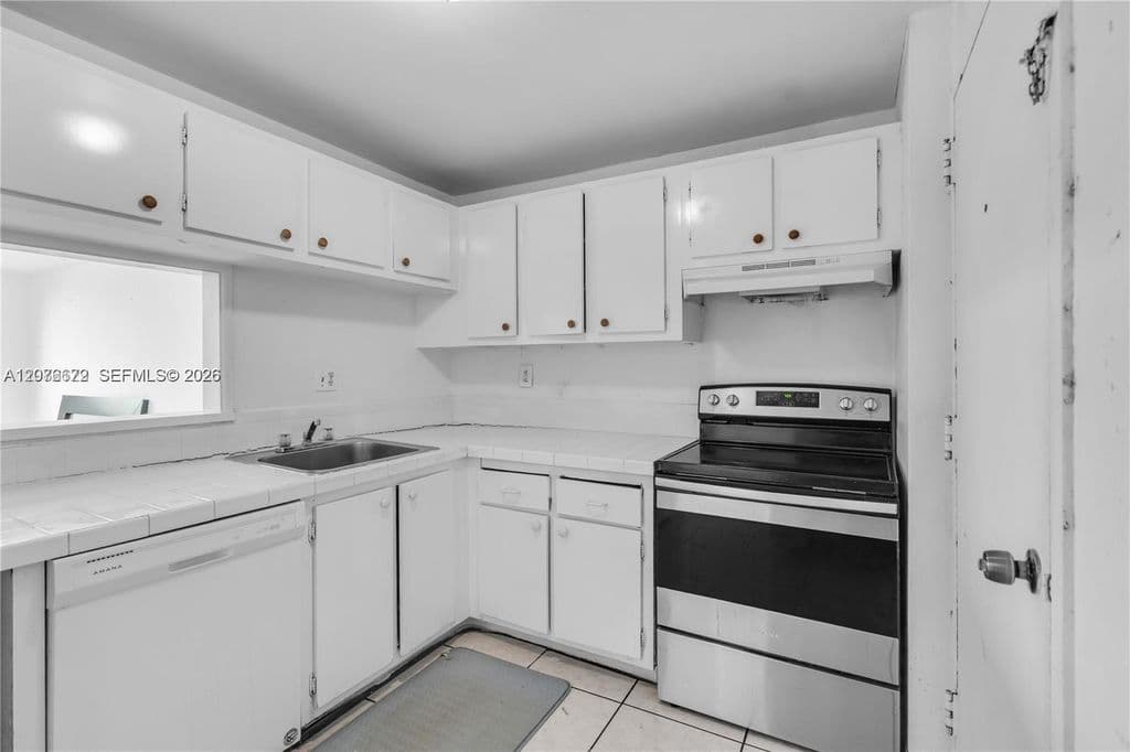 3+1 Condo — 9001 SW 77th Ave APT C402