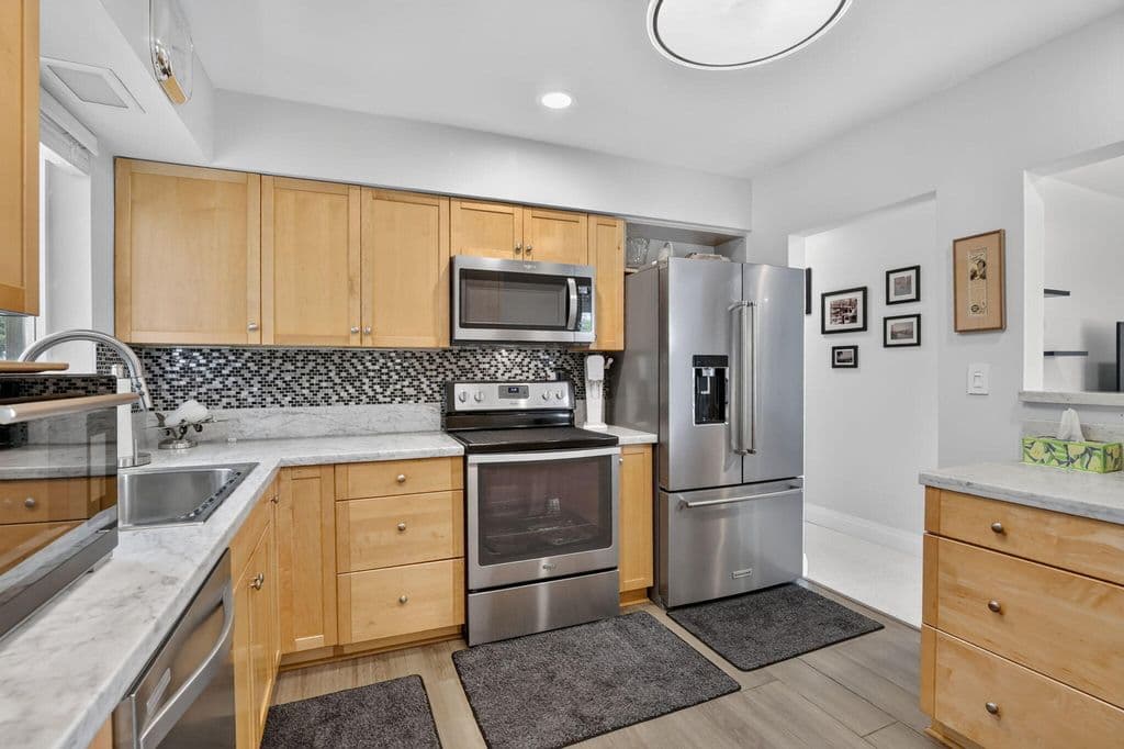 3-bedroom Single-Family Home — 1608 NE 14TH Terrace
