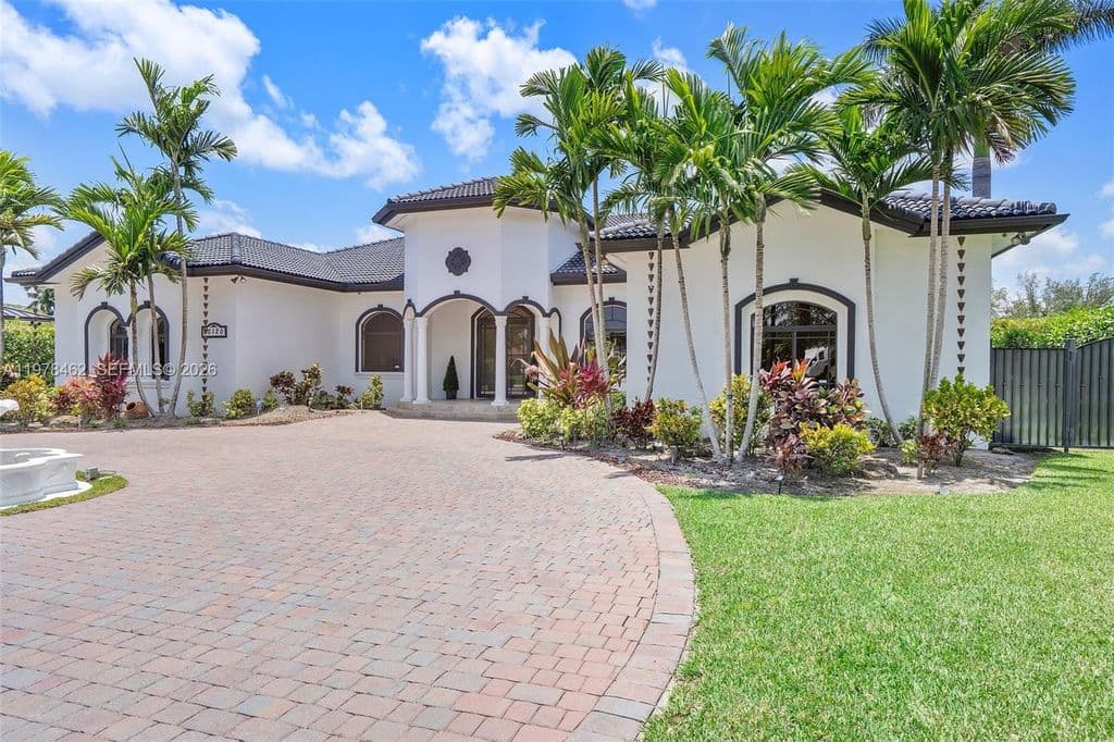 4-bedroom Single-Family Home — 20120 SW 133rd Ave