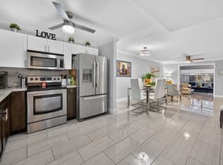 1-bedroom Condo — 9881 Sunrise Lakes Boulevard #308, Sunrise, 33322