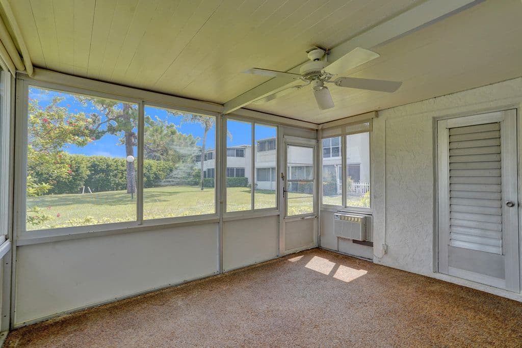 2-bedroom Condo — 2805 SW 13th Street #C