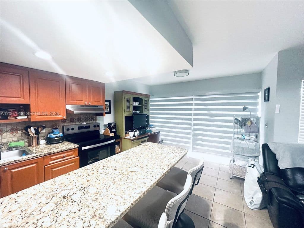 1-bedroom Condo — 9310 W Flagler St APT 110A