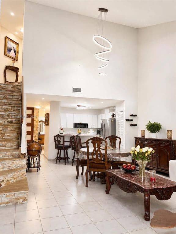 2+1 Mülk — 6492 SW 129th Ave