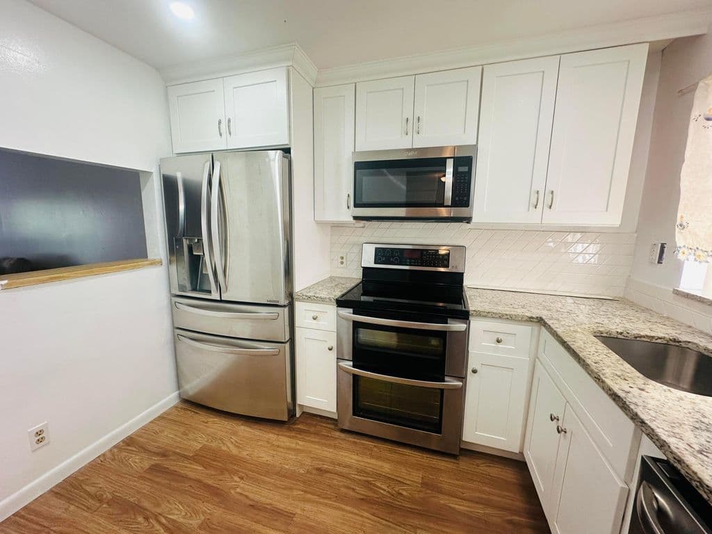 2-bedroom Condo — 9900 Sunrise Lakes Boulevard #201